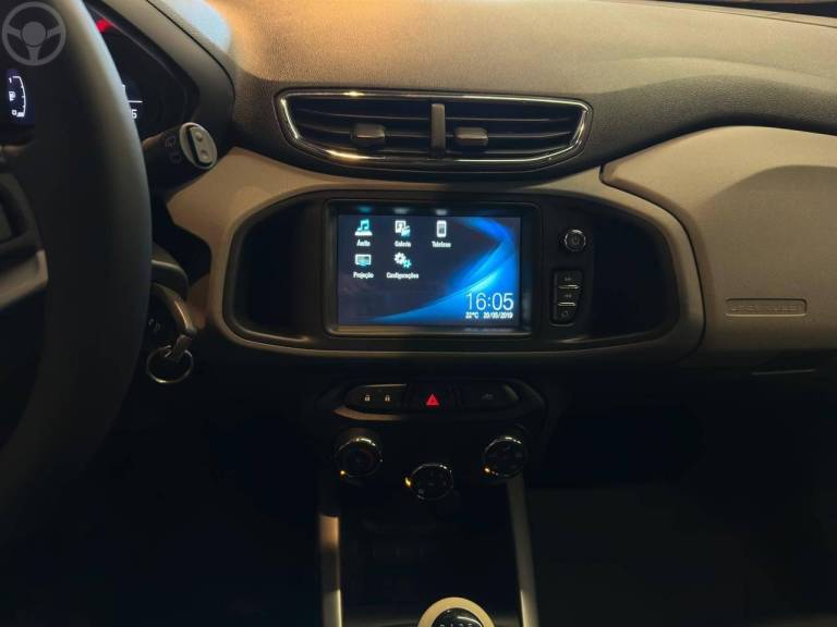 CHEVROLET - ONIX 1.4 MPFI LT 8V FLEX 4P MANUAL - 2019/2019 - CINZA - R$ 64.900,00