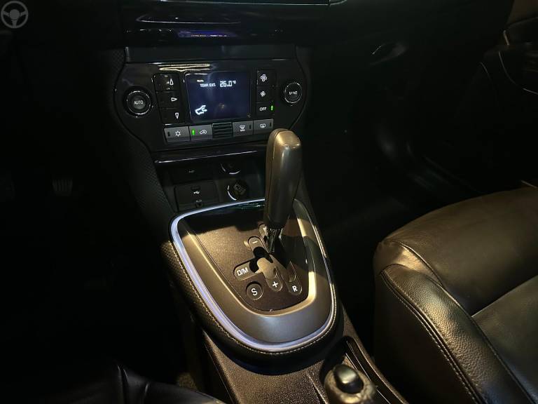 FIAT - BRAVO 1.8 SPORTING 16V FLEX 4P AUTOMATIZADO - 2016/2016 - BRANCA - R$ 59.900,00