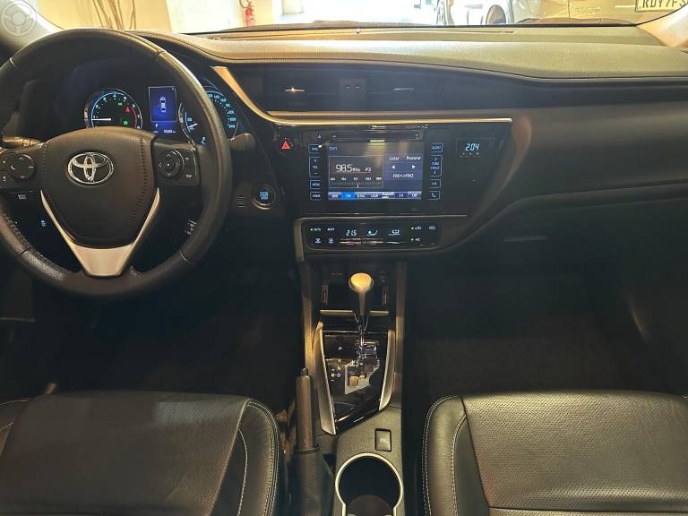 TOYOTA - COROLLA 2.0 XEI 16V FLEX 4P AUTOMÁTICO - 2018/2019 - BRANCA - R$ 110.900,00