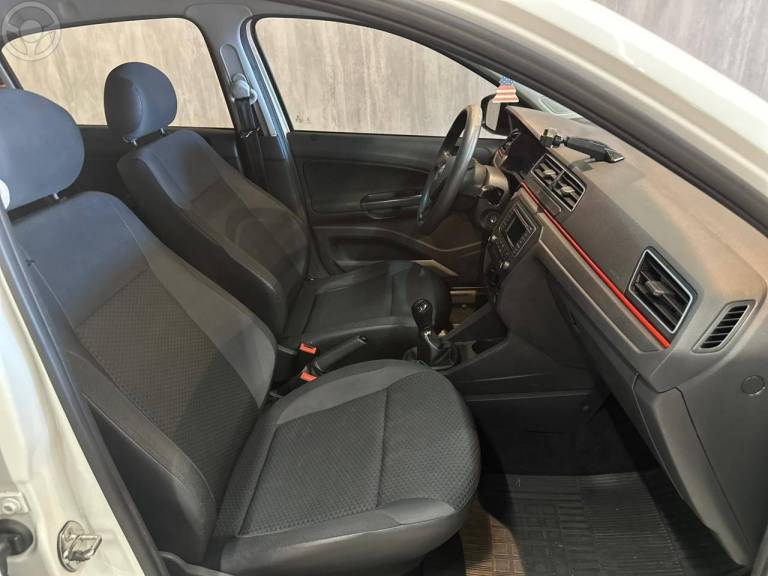 VOLKSWAGEN - GOL 1.0 12V MPI TOTALFLEX 4P MANUAL - 2019/2020 - BRANCA - R$ 48.900,00