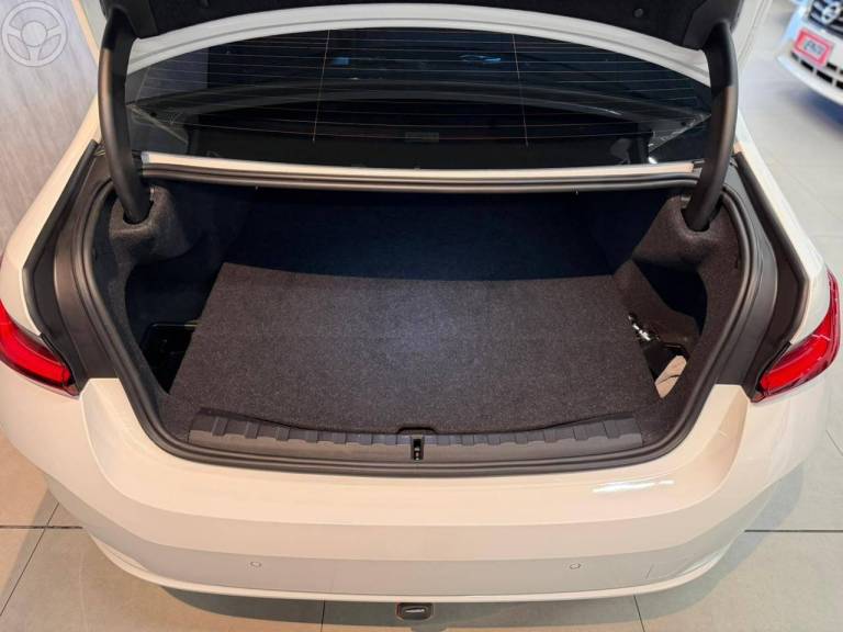 BMW - 320I 2.0 SPORT GP 16V TURBO ACTIVE FLEX 4P AUTOMÁTICO - 2023/2023 - BRANCA - R$ 275.900,00