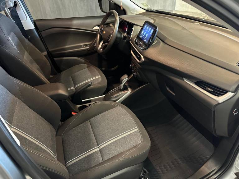 CHEVROLET - TRACKER 1.0 12V LT TURBO FLEX 4P AUTOMÁTICO - 2024/2025 - PRATA - R$ 132.900,00