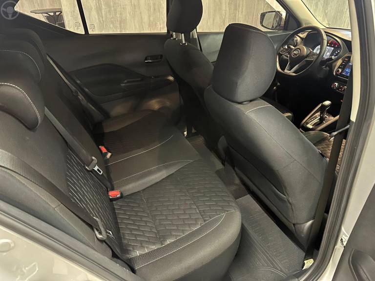 NISSAN - KICKS 1.6 ADVANCE 16V FLEX 4P AUTOMÁTICO - 2021/2022 - PRATA - R$ 103.900,00