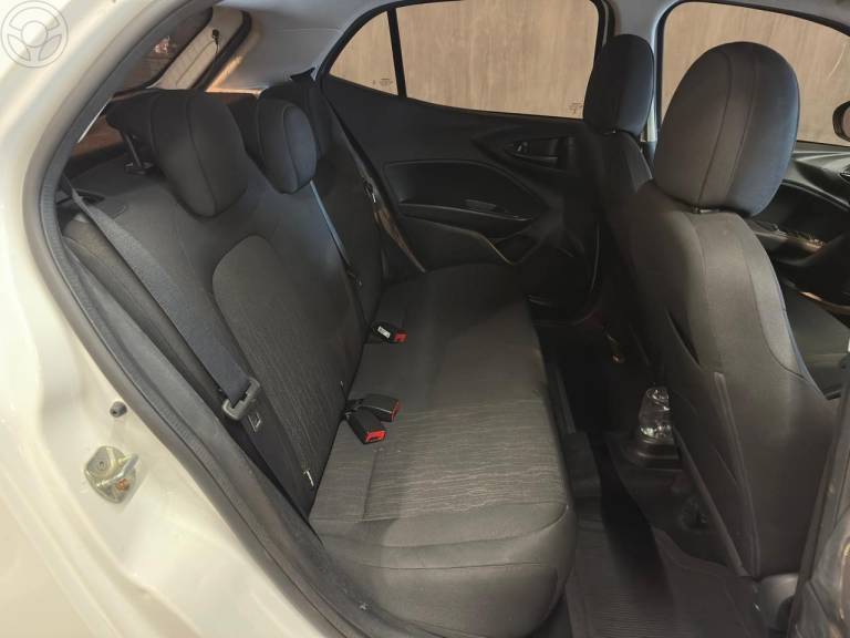 FIAT - ARGO 1.0 FIREFLY FLEX 4P MANUAL - 2021/2022 - BRANCA - R$ 54.900,00