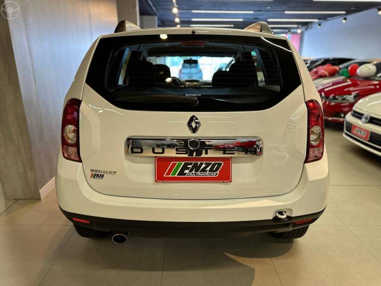 RENAULT - DUSTER 1.6 EXPRESSION 4X2 16V FLEX 4P MANUAL - 2013/2014 - BRANCA - R$ 52.900,00