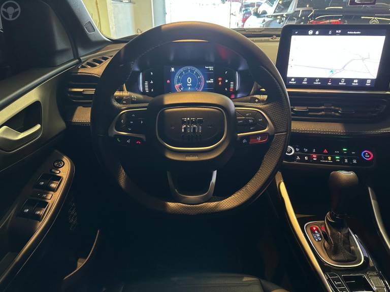 FIAT - FASTBACK 1.3 LIMITED EDITION 270 TURBO FLEX 4P AUTOMÁTICO - 2023/2024 - PRATA - R$ 126.900,00