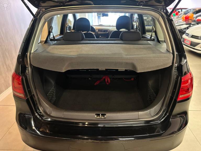 VOLKSWAGEN - SPACEFOX 1.6 MI SPORTLINE 8V FLEX 4P MANUAL - 2010/2011 - PRETA - R$ 38.900,00