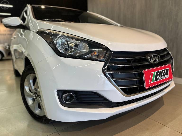 HYUNDAI - HB20S 1.6 COMFORT PLUS 16V FLEX 4P MANUAL - 2016/2016 - BRANCA - R$ 59.900,00