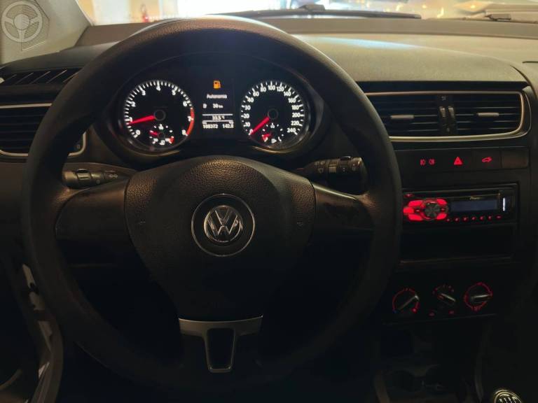 VOLKSWAGEN - CROSSFOX 1.6 MI FLEX 8V 4P MANUAL - 2012/2013 - BRANCA - R$ 48.900,00