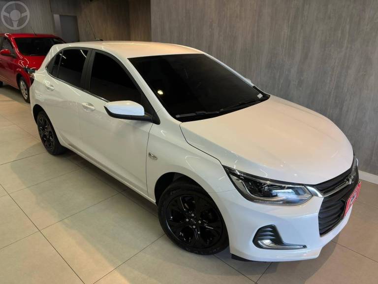 CHEVROLET - ONIX 1.0 PREMIER 12V TURBO FLEX 4P AUTOMÁTICO - 2020/2021 - BRANCA - R$ 78.900,00