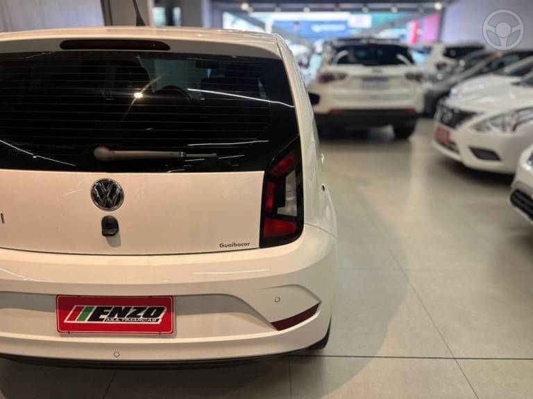 VOLKSWAGEN - UP 1.0 MPI MOVE UP 12V FLEX 4P MANUAL - 2018/2019 - BRANCA - R$ 57.900,00