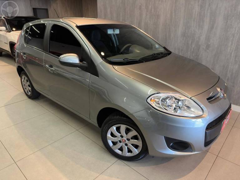 FIAT - PALIO 1.0 MPI ATTRACTIVE 8V FLEX 4P MANUAL - 2013/2014 - CINZA - R$ 36.900,00