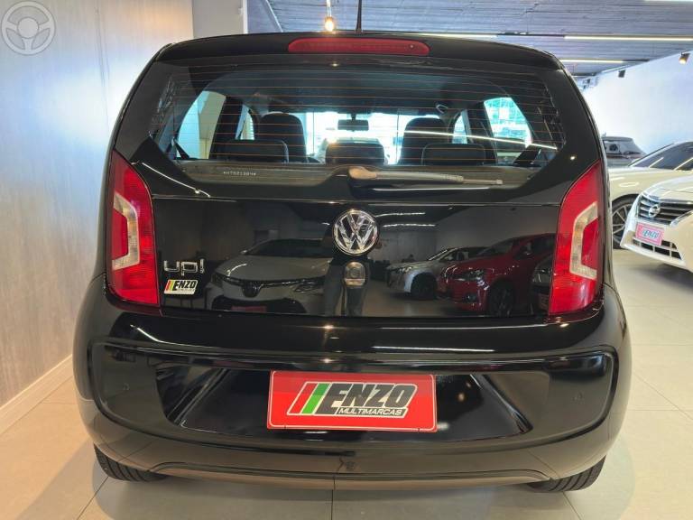 VOLKSWAGEN - UP 1.0 MPI RUN UP 12V FLEX 4P MANUAL - 2016/2017 - PRETA - R$ 49.900,00