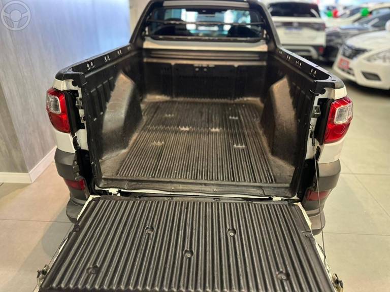 FIAT - STRADA 1.4 MPI HARD WORKING CS 8V FLEX 2P MANUAL - 2019/2020 - BRANCA - R$ 54.900,00