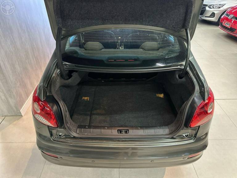 PEUGEOT - 207 1.4 SEDAN XR PASSION 8V FLEX 4P MANUAL - 2010/2011 - CINZA - R$ 21.900,00