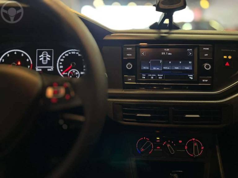 VOLKSWAGEN - VIRTUS 1.6 MSI TOTAL FLEX MANUAL - 2020/2021 - CINZA - R$ 79.900,00