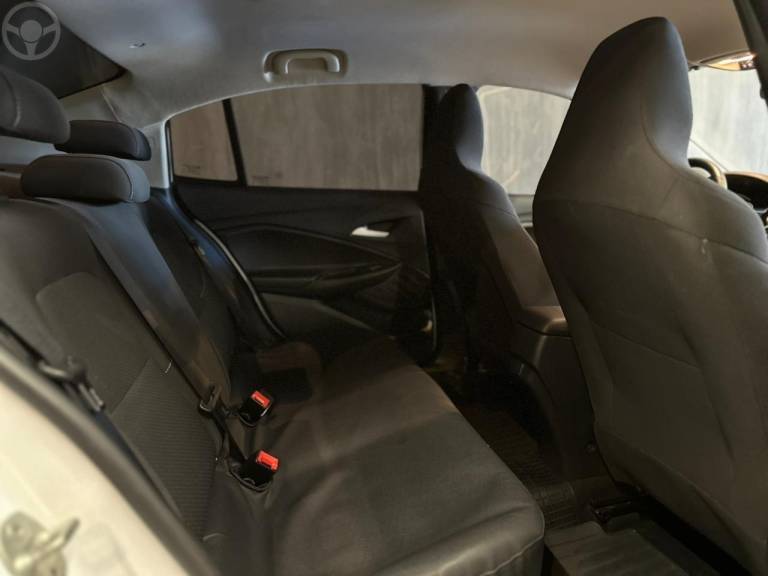 CHEVROLET - ONIX 1.0LTZ PLUS 12V TURBO FLEX 4P AUTOMÁTICO - 2023/2024 - BRANCA - R$ 89.900,00
