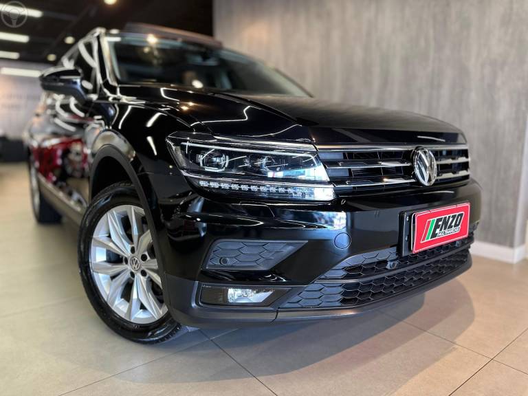 VOLKSWAGEN - TIGUAN 1.4 ALLSPACE COMFORT 250 TSI FLEX 4P - 2019/2020 - PRETA - R$ 134.900,00