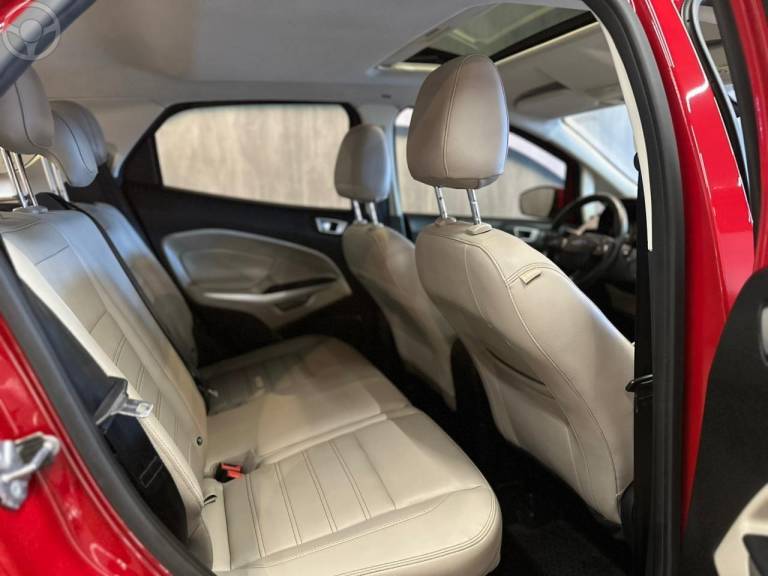 FORD - ECOSPORT 2.0 TITANIUM 16V FLEX 4P AUTOMÁTICO - 2018/2019 - VERMELHA - R$ 79.900,00