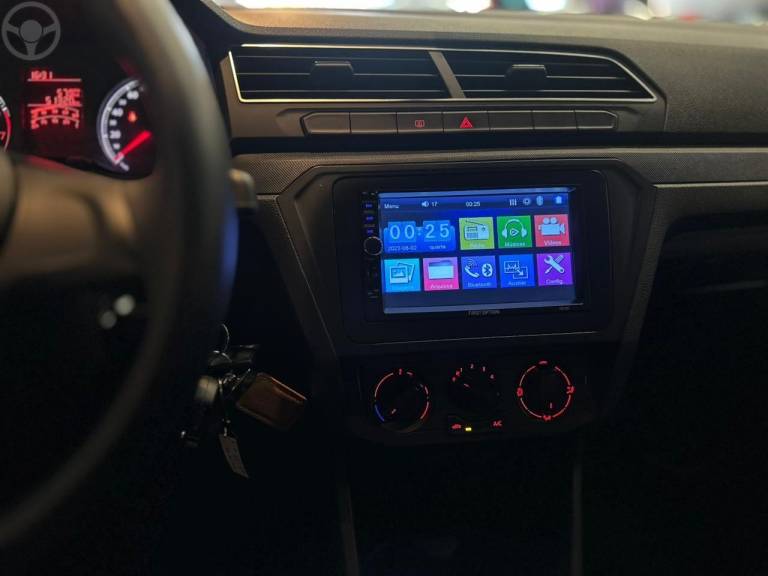 VOLKSWAGEN - GOL 1.0 12V MPI TOTALFLEX 4P MANUAL - 2022/2023 - VERMELHA - R$ 58.900,00