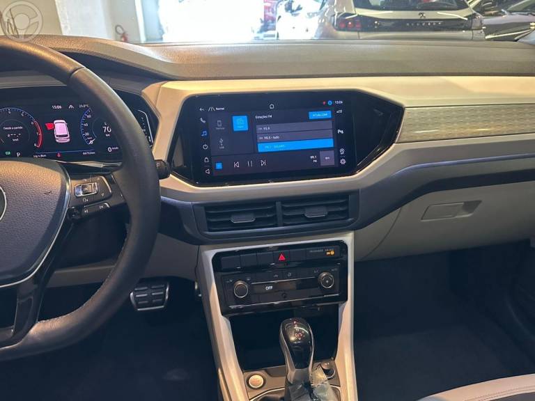 VOLKSWAGEN - T-CROSS 1.4 HIGHLINE TSI 16V FLEX 4P AUTOMÁTICO - 2020/2021 - CINZA - R$ 117.900,00