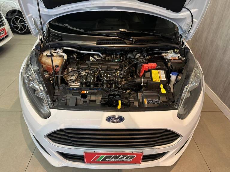 FORD - FIESTA 1.5 S HATCH 16V FLEX 4P MANUAL - 2014/2014 - BRANCA - R$ 43.900,00
