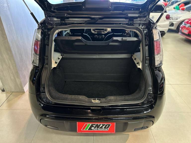 FIAT - UNO 1.0 EVO ATTRACTIVE 8V FLEX 4P MANUAL - 2018/2019 - PRETA - R$ 42.900,00
