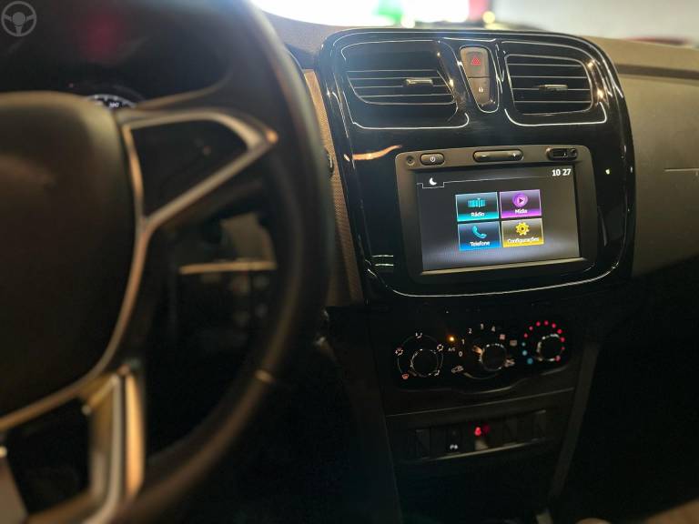 RENAULT - SANDERO 1.0 12V GT LINE LIMITED FLEX 4P MANUAL - 2021/2022 - PRATA - R$ 64.900,00