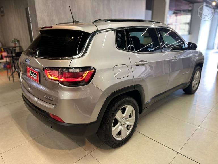 JEEP - COMPASS 1.3 SPORT T270 16V TURBO FLEX 4P AUTOMÁTICO - 2021/2022 - PRATA - R$ 105.900,00