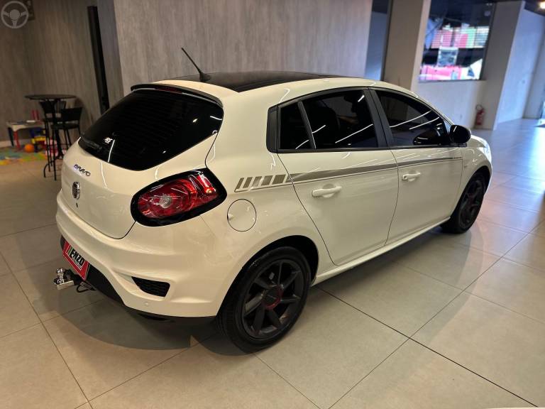 FIAT - BRAVO 1.8 SPORTING 16V FLEX 4P AUTOMATIZADO - 2016/2016 - BRANCA - R$ 59.900,00