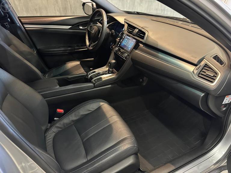 HONDA - CIVIC 2.0 EXL 16V FLEX 4P AUTOMÁTICO - 2018/2019 - PRATA - R$ 115.900,00