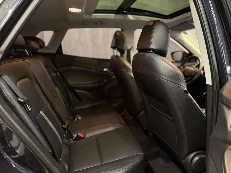 CHEVROLET - TRACKER 1.2 12V RS TURBO FLEX 4P AUTOMÁTICO - 2023/2024 - CINZA - R$ 134.900,00