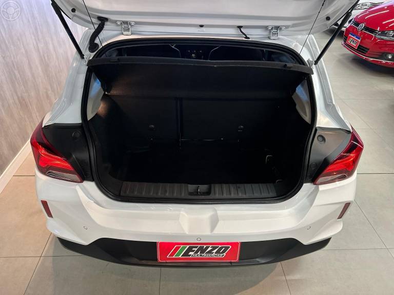 CHEVROLET - ONIX 1.0 LTZ 12V TURBO FLEX 4P MANUAL - 2021/2021 - BRANCA - R$ 73.900,00