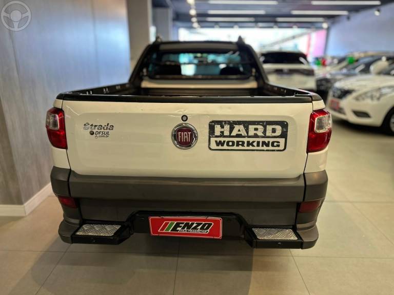 FIAT - STRADA 1.4 MPI HARD WORKING CS 8V FLEX 2P MANUAL - 2019/2020 - BRANCA - R$ 54.900,00