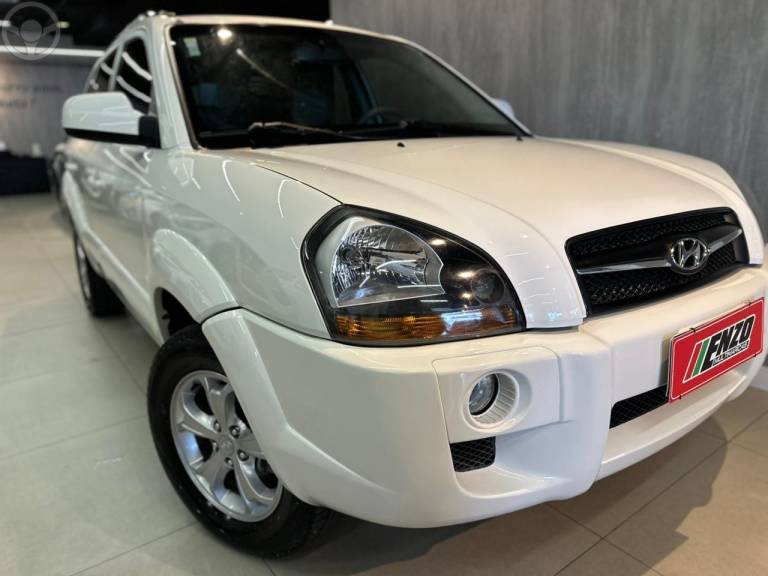 HYUNDAI - TUCSON 2.0 MPFI GLS 16V 143CV 2WD FLEX 4P AUTOMÁTICO - 2015/2016 - BRANCA - R$ 62.900,00