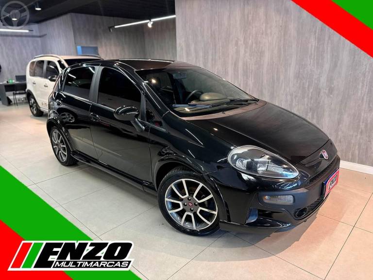FIAT - PUNTO 1.8 BLACKMOTION 16V FLEX 4P AUTOMATIZADO - 2015/2016 - PRETA - R$ 50.900,00
