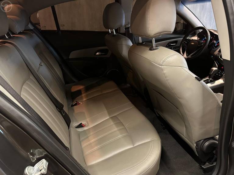 CHEVROLET - CRUZE 1.8 LTZ SPORT6 16V FLEX 4P AUTOMÁTICO - 2013/2013 - CINZA - R$ 63.900,00