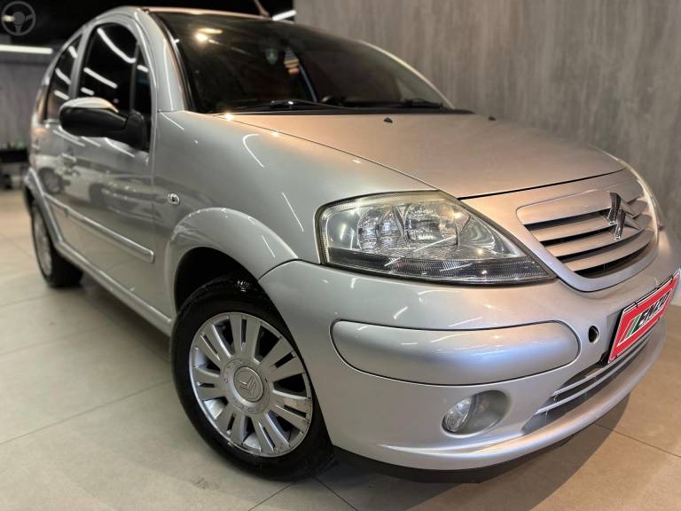 CITROËN - C3 1.6 I GLX 16V FLEX 4P MANUAL - 2005/2006 - PRATA - R$ 24.900,00