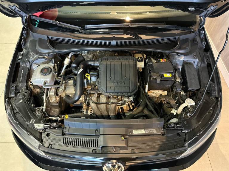 VOLKSWAGEN - POLO 1.0MPI TOTAL FLEX MANUAL - 2020/2020 - PRETA - R$ 65.900,00