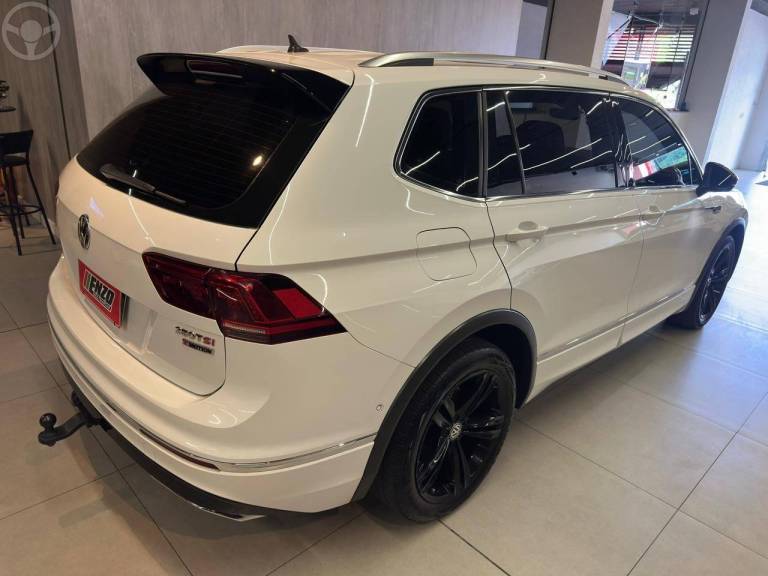 VOLKSWAGEN - TIGUAN 2.0 ALLSPACE R-LINE 350 TSI 4X4 4P - 2019/2020 - BRANCA - R$ 168.900,00
