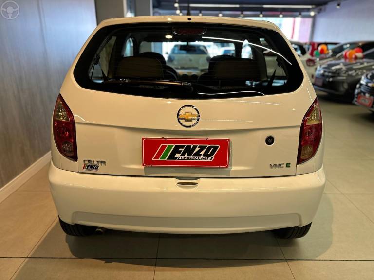 CHEVROLET - CELTA 1.0 MPFI VHC SPIRIT 8V FLEX 2P MANUAL - 2010/2011 - BRANCA - R$ 27.900,00