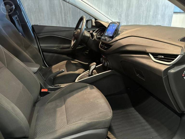 CHEVROLET - ONIX 1.0LTZ PLUS 12V TURBO FLEX 4P AUTOMÁTICO - 2023/2024 - BRANCA - R$ 89.900,00