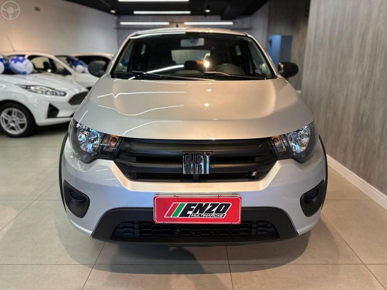 FIAT - MOBI 1.0 8V EVO FLEX LIKE. MANUAL - 2023/2023 - PRATA - R$ 54.900,00