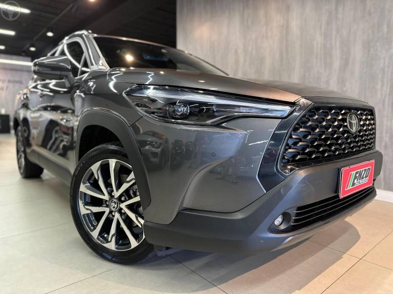 TOYOTA - COROLLA 2.0 CROSS XRE 16V FLEX 4P AUTOMÁTICO - 2022/2023 - CINZA - R$ 150.900,00