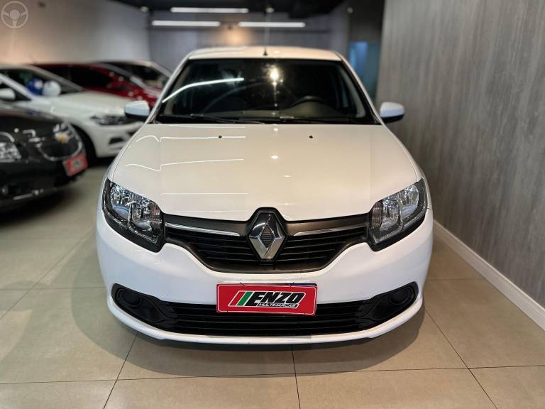 RENAULT - LOGAN 1.0 EXPRESSION 16V FLEX 4P MANUAL - 2015/2015 - BRANCA - R$ 36.900,00