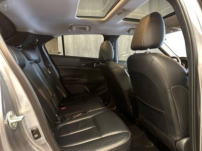 MITSUBISHI - ECLIPSE CROSS 1.5 HPE-S 16V 4P AUTOMÁTICO - 2021/2022 - PRATA - R$ 138.900,00