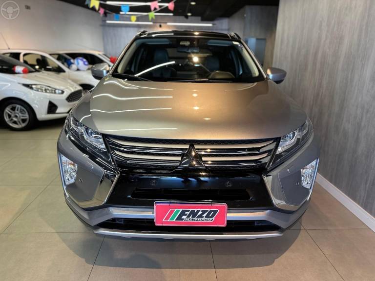 MITSUBISHI - ECLIPSE CROSS 1.5 HPE-S 16V 4P AUTOMÁTICO - 2021/2022 - PRATA - R$ 138.900,00