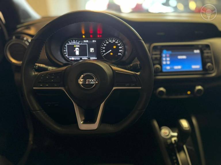 NISSAN - KICKS 1.6 16V FLEX SV 4P XTRONIC - 2016/2017 - BRANCA - R$ 78.900,00
