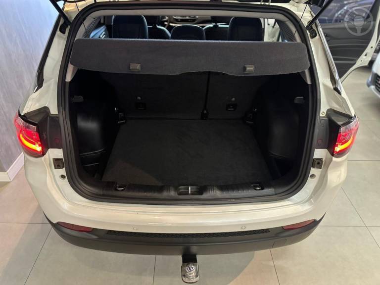 JEEP - COMPASS 2.0 LIMITED TD350 TURBO DIESEL 4X4 4P AUTOMÁTICO - 2022/2023 - BRANCA - R$ 161.900,00