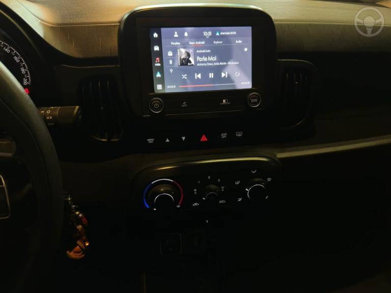 FIAT - MOBI 1.0 TREKKING 8V FLEX 4P MANUAL - 2024/2024 - CINZA - R$ 64.900,00